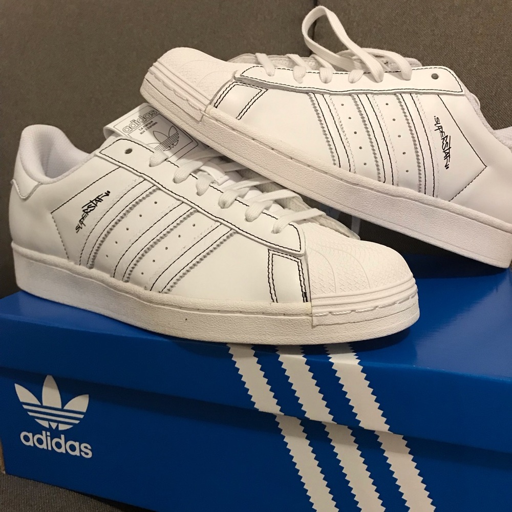 Adidas Superstar Disney